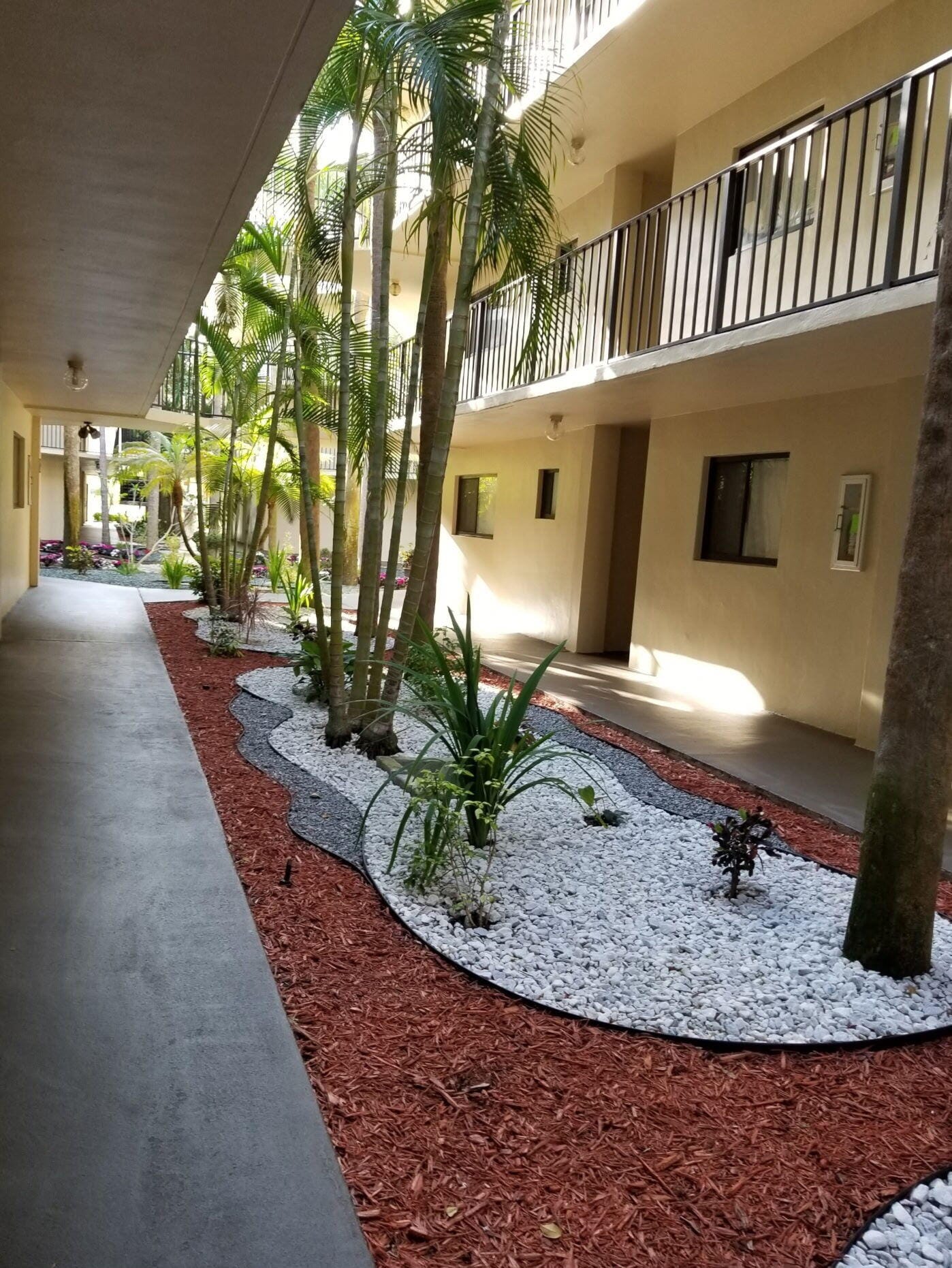5130 Las Verdes Circle 121, Delray Beach, FL 33484 photo 22