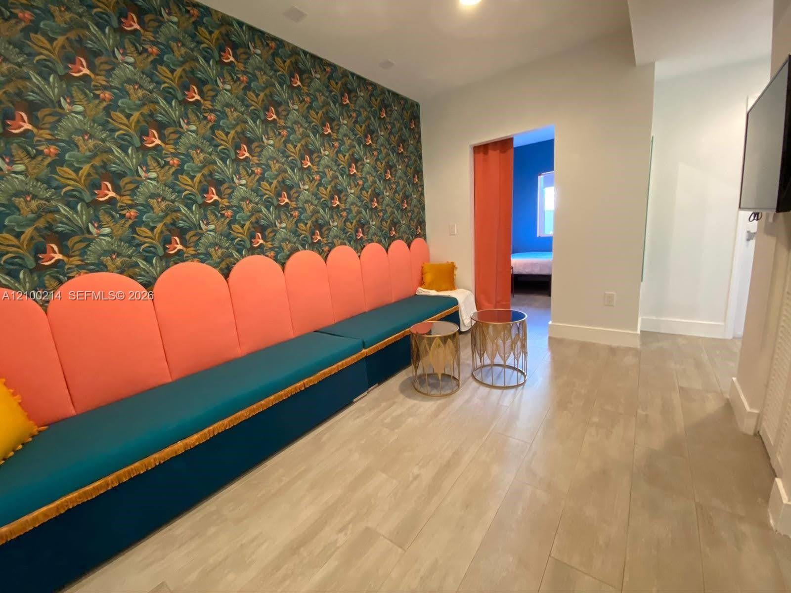 427 NW 34th Street 2 — photo 3