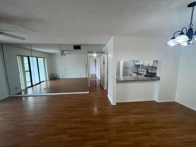 618 SEA PINE Way C2, Greenacres, FL 33415