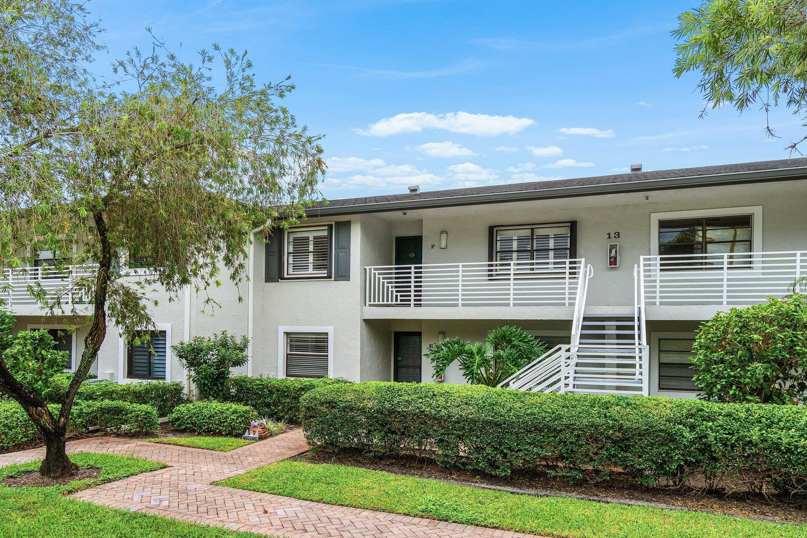 13 SOUTHPORT Lane F — photo 4
