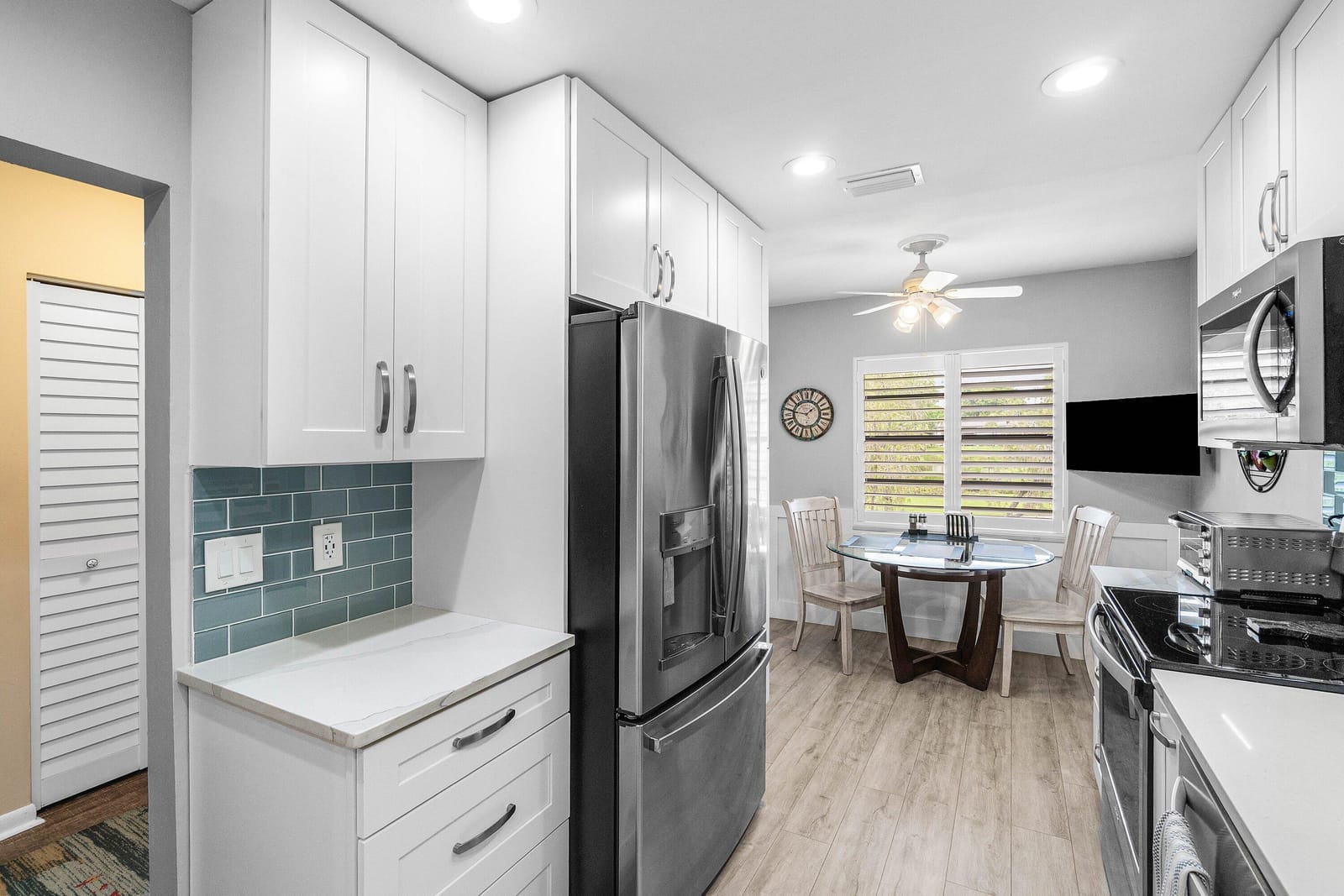 13 SOUTHPORT Lane F — photo 9
