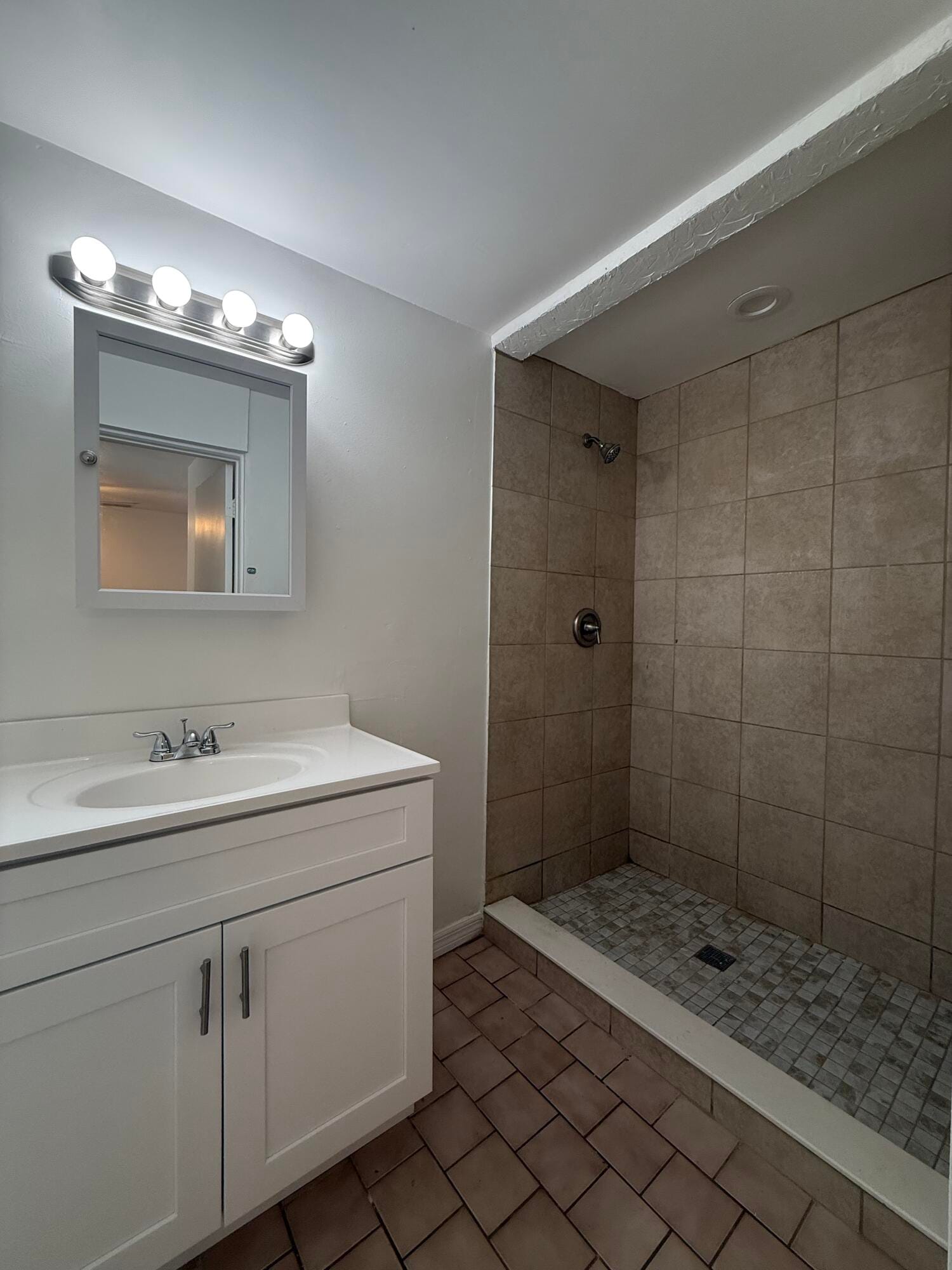 3570 Gull Road — photo 8