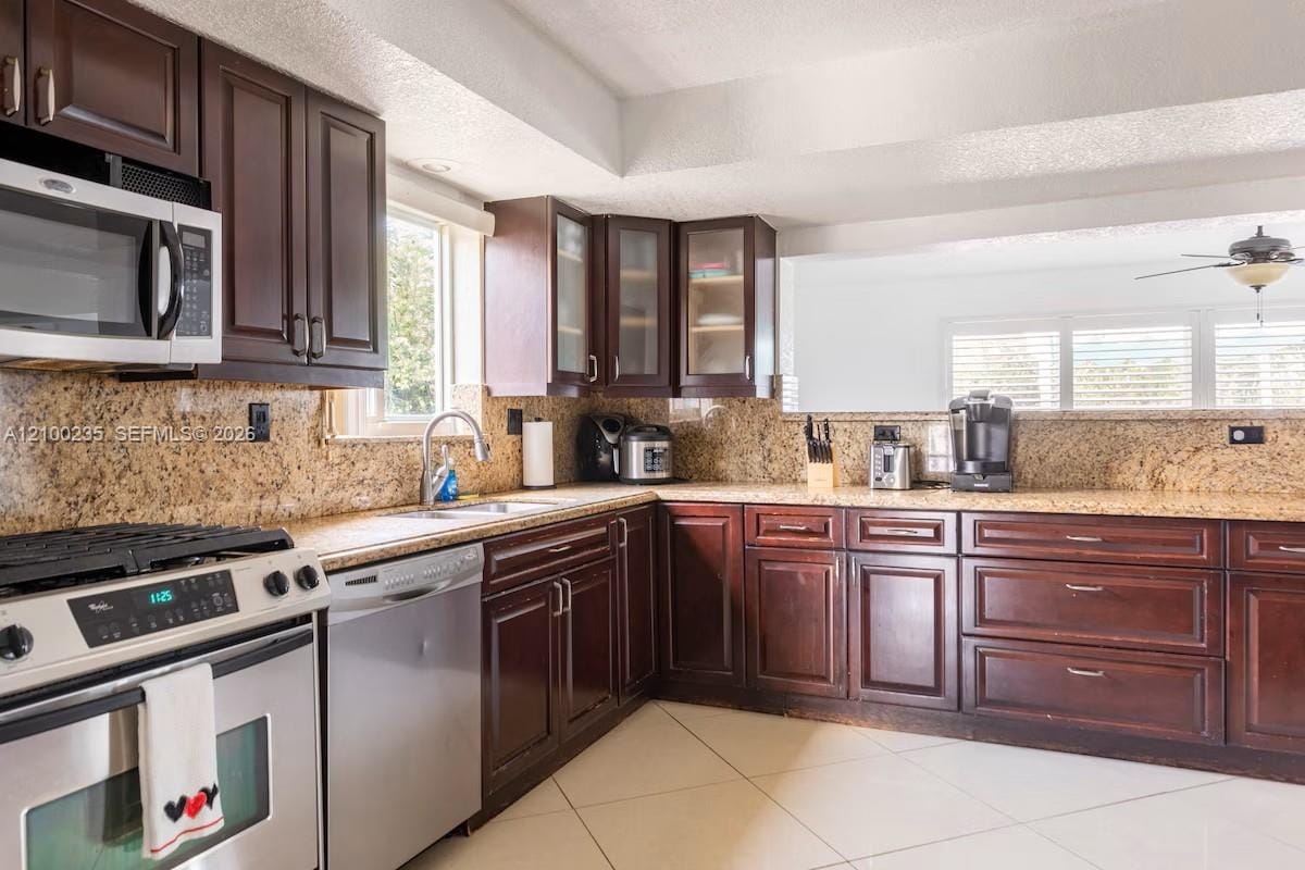 10911 Taft Street, Pembroke Pines, FL 33026 photo 11