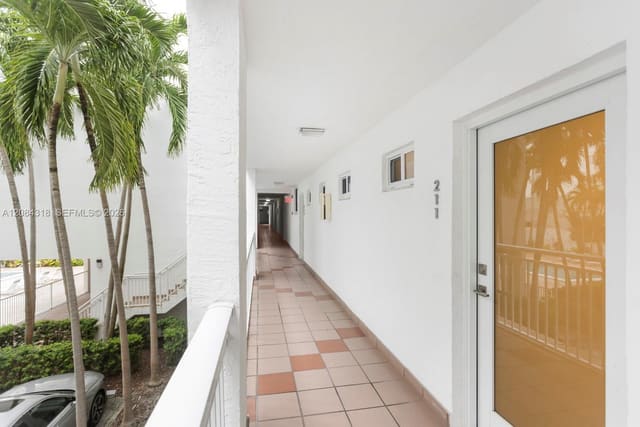 1666 West Avenue 211, Miami Beach, FL 33139