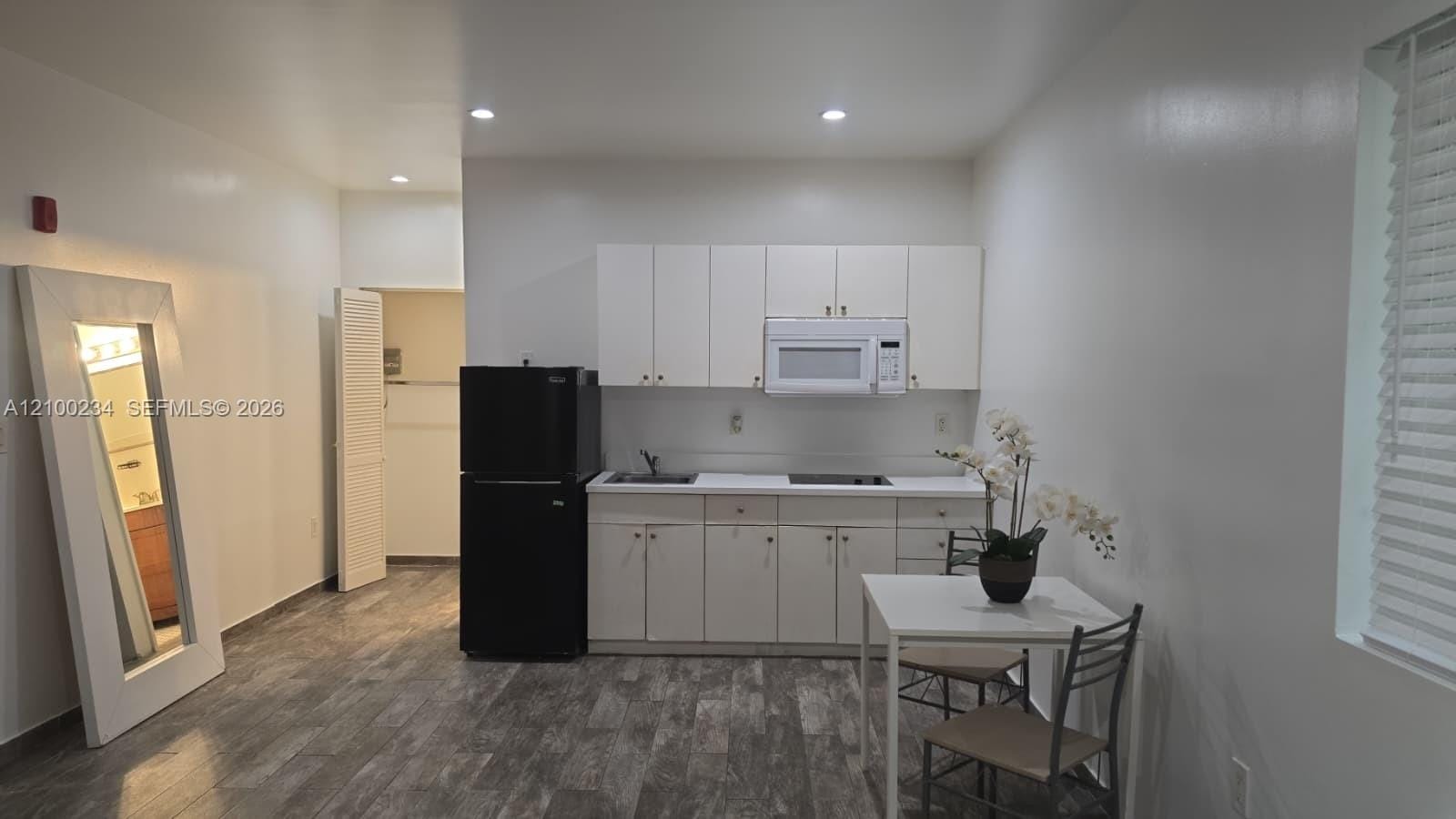 1345 Pennsylvania Avenue 4A, Miami Beach, FL 33139 photo 2