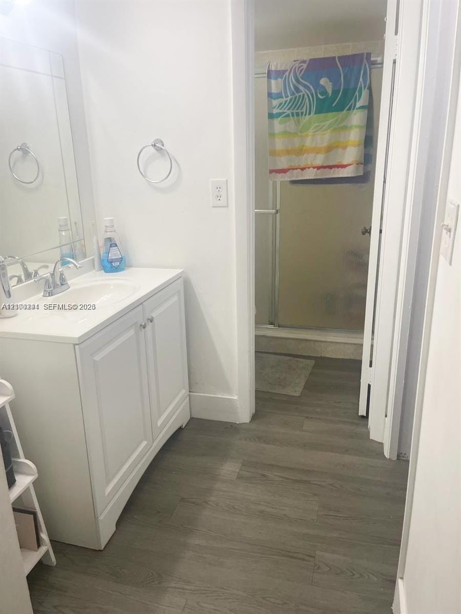 177 Lakeview Drive 104, Weston, FL 33326 photo 12