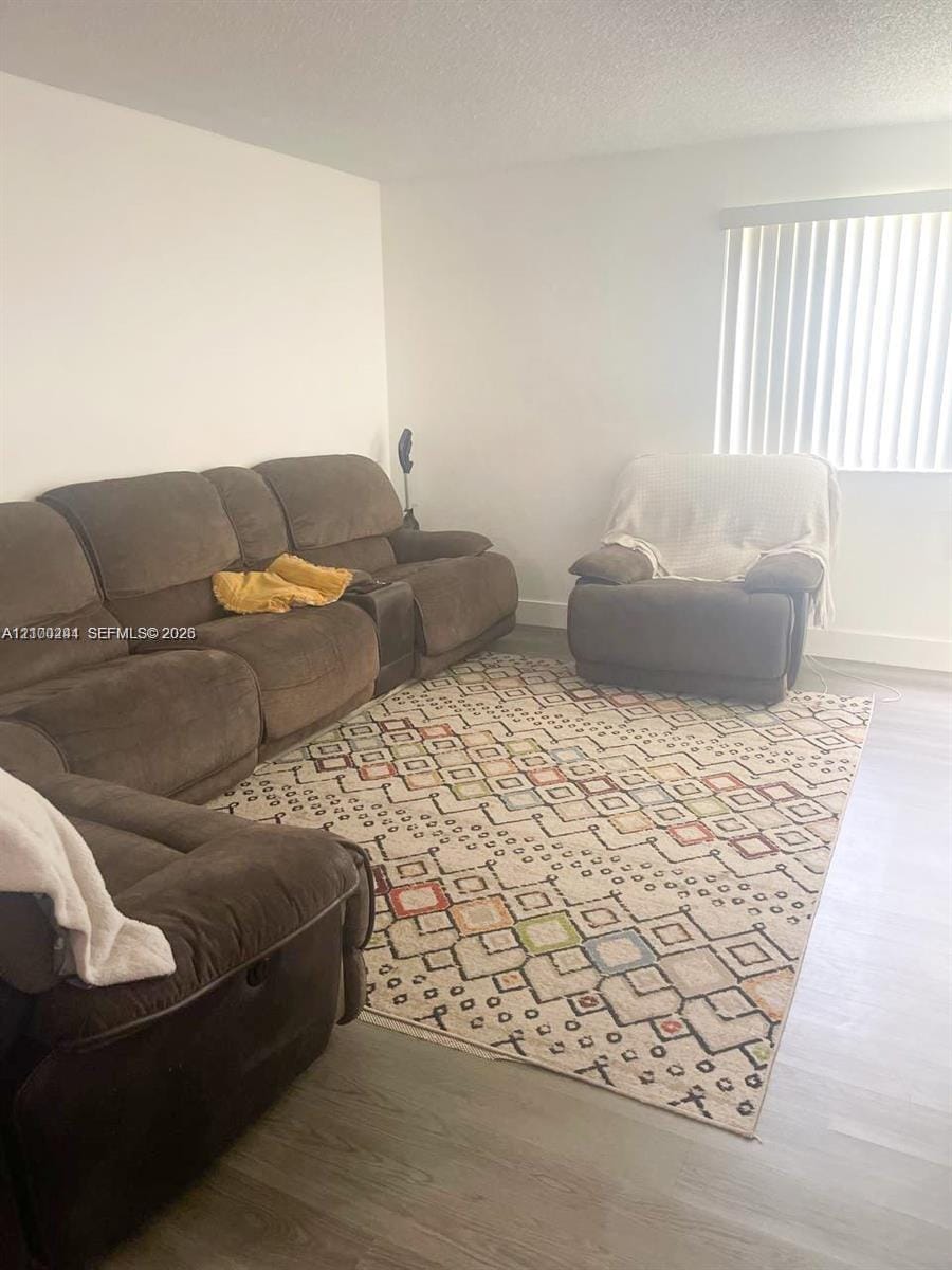 177 Lakeview Drive 104, Weston, FL 33326 photo 6
