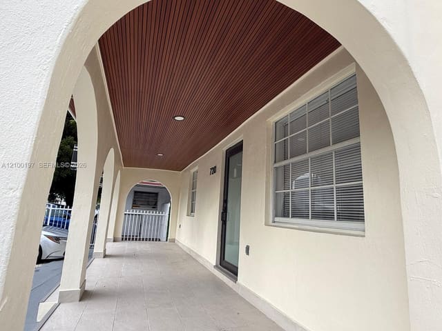 720 NW 19th Court, Miami, FL 33125