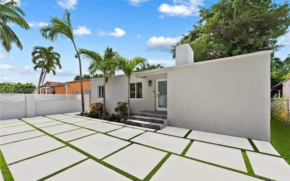 2810 SW 12th Street, Miami, FL 33135