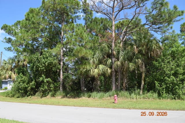 2465 SW Altara Street, Port St. Lucie, FL 34953
