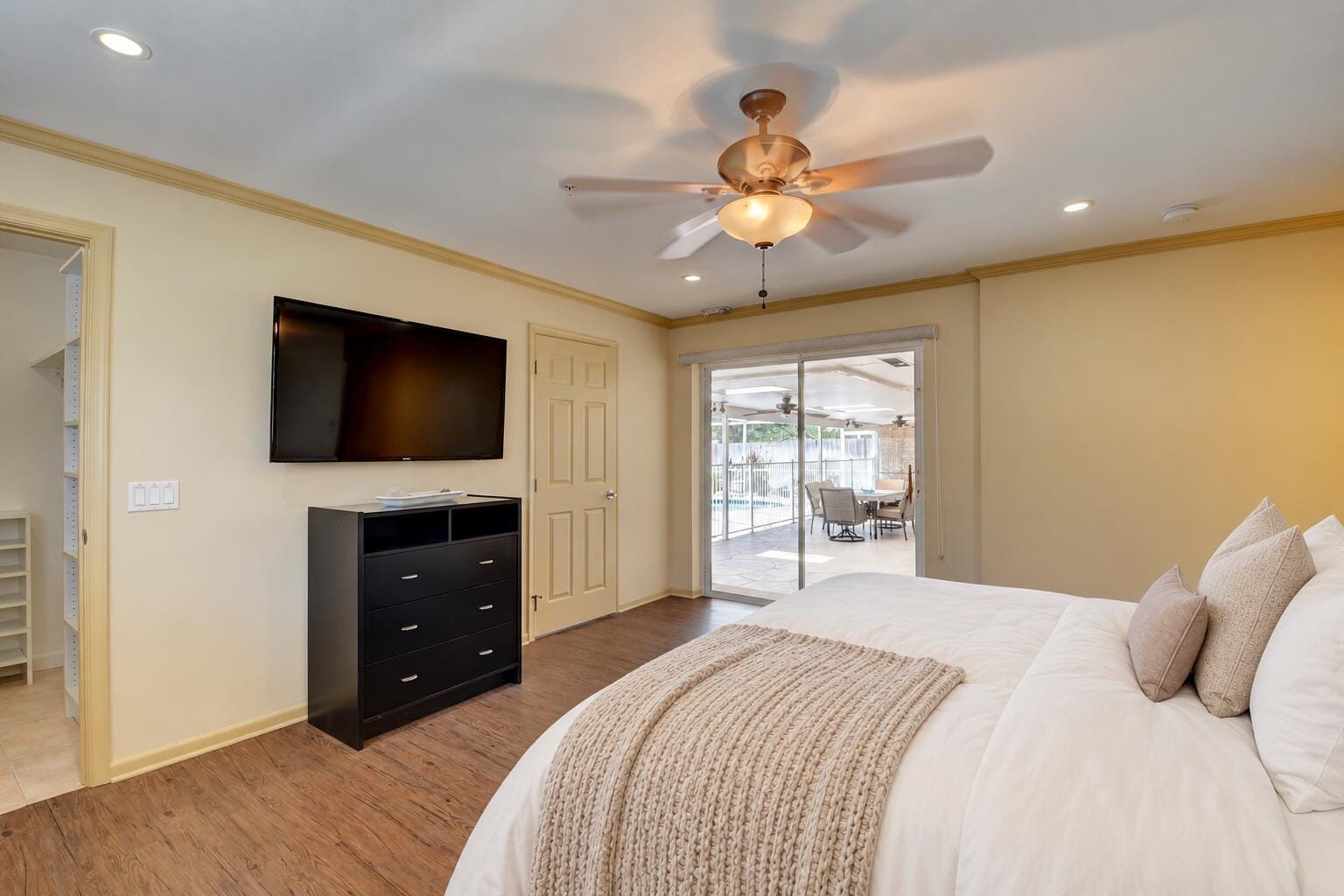 1086 SW 28th Avenue — photo 11
