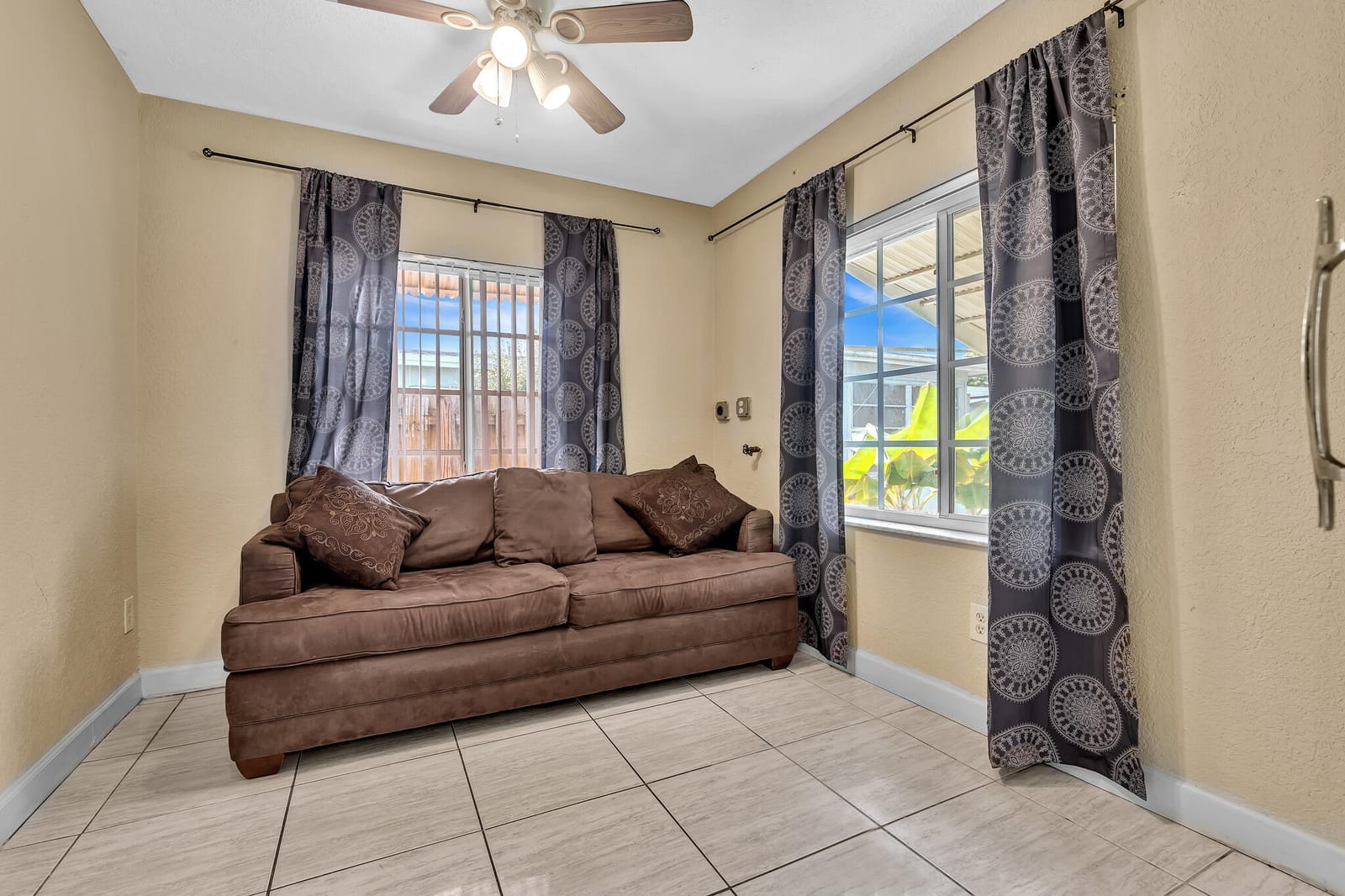 6872 NW 26TH Court, Sunrise, FL 33313 photo 19
