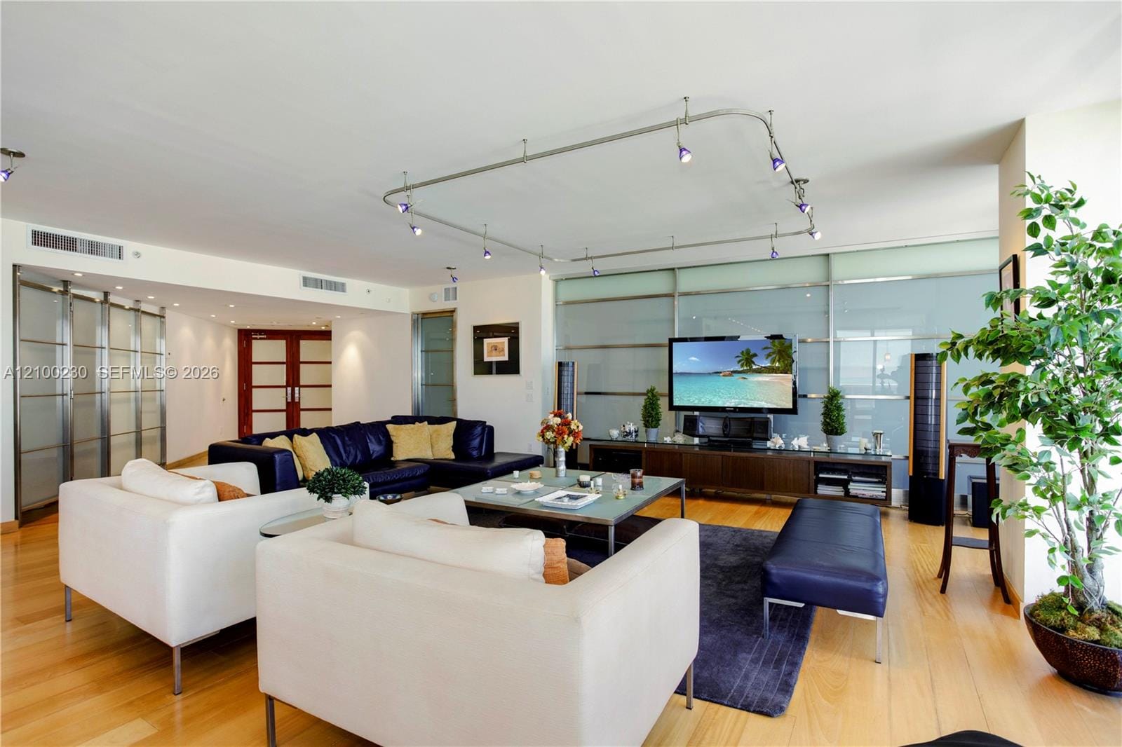 4779 Collins Avenue 401, Miami Beach, FL 33140 photo 2