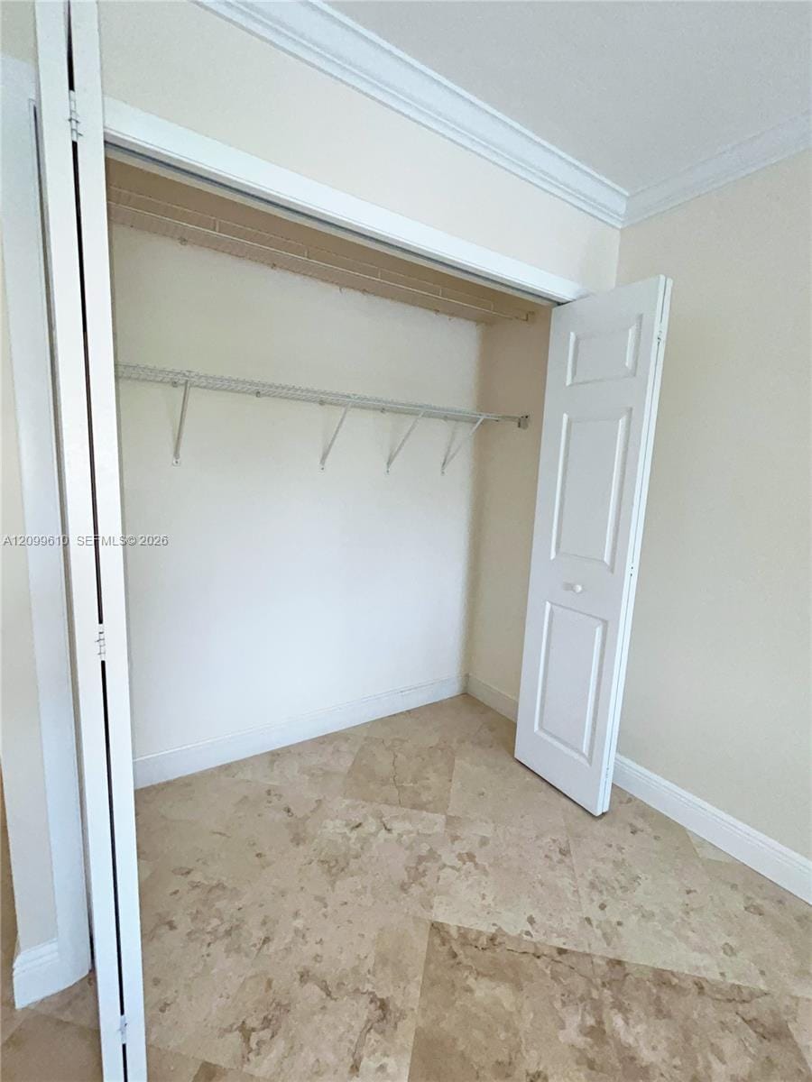 153 Lakeview Drive 103, Weston, FL 33326 photo 14