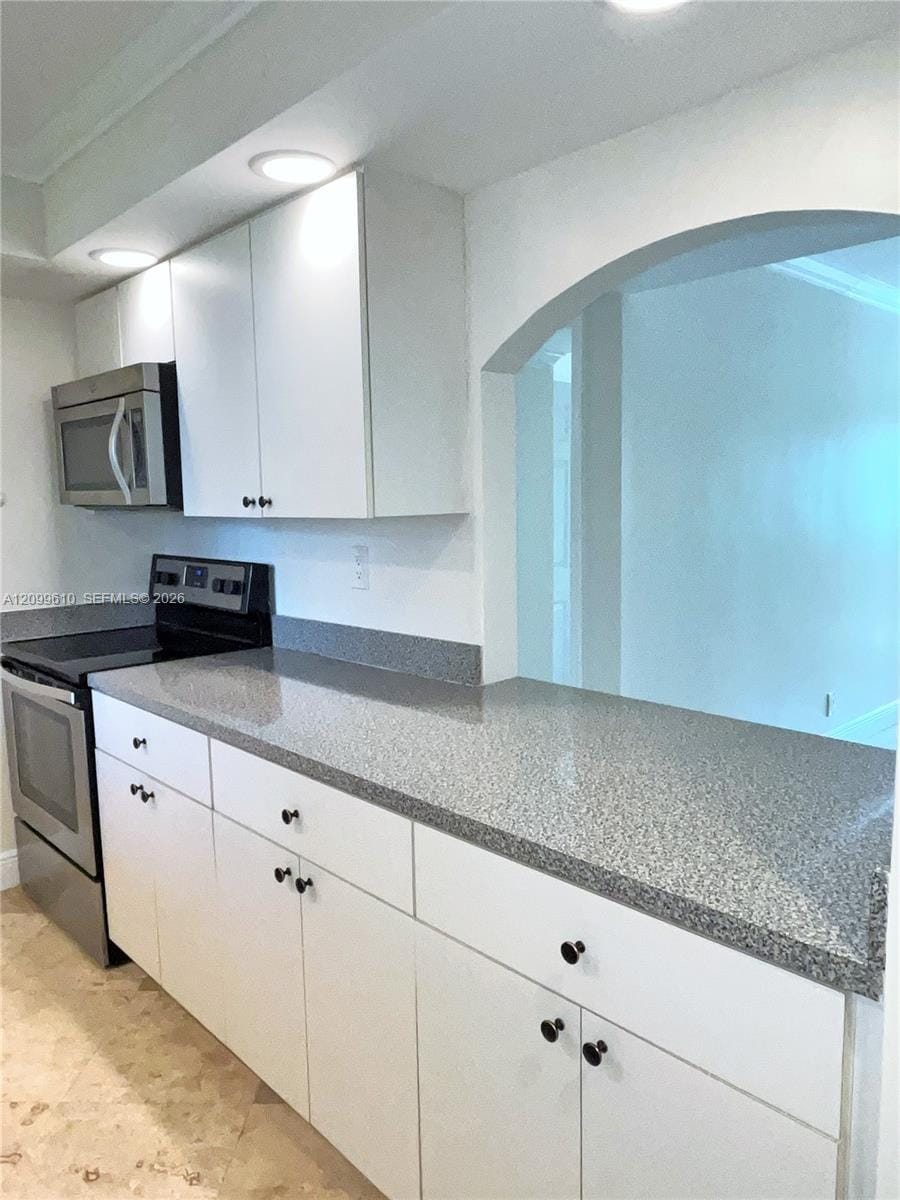 153 Lakeview Drive 103, Weston, FL 33326 photo 17