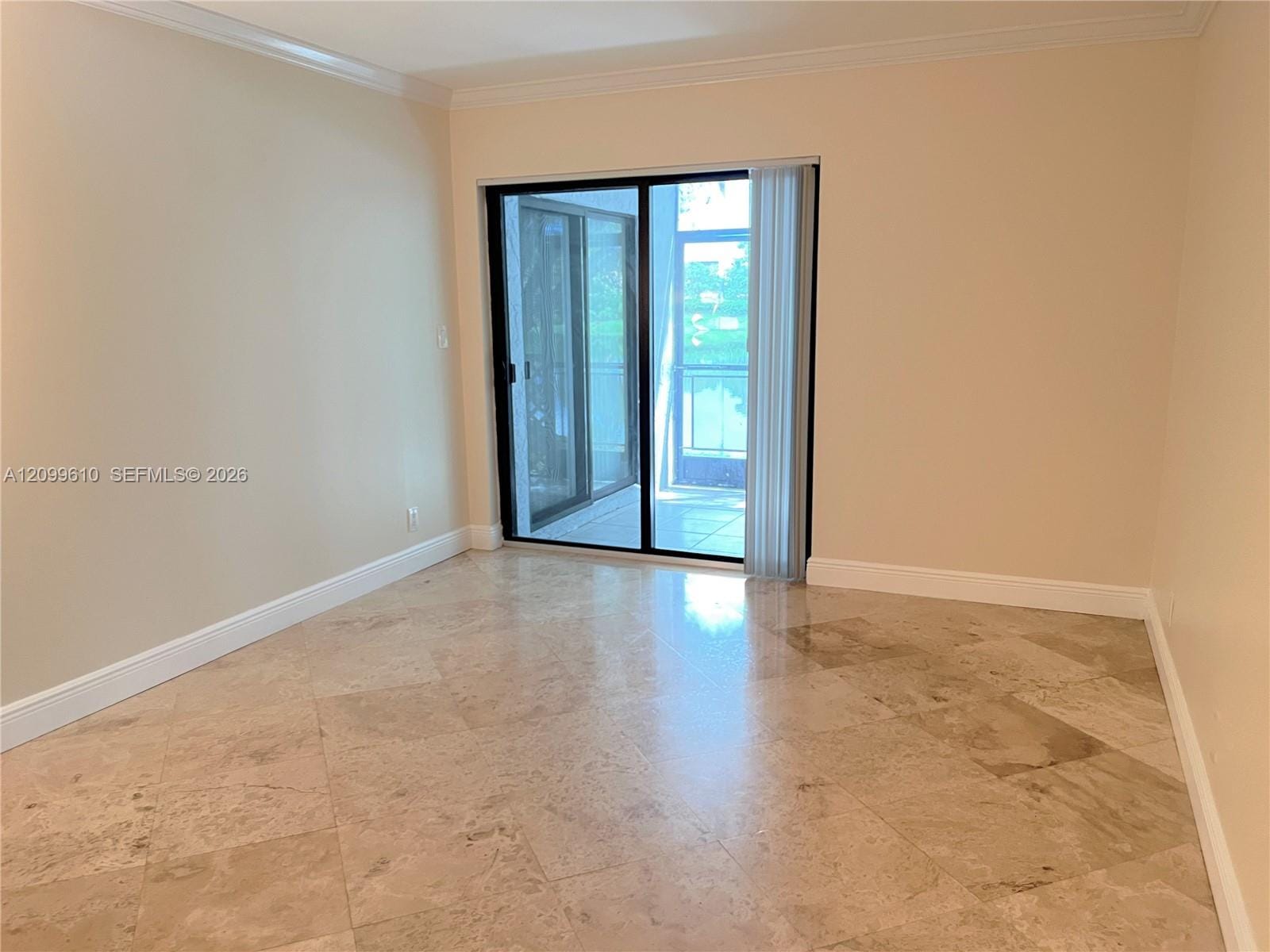 153 Lakeview Drive 103, Weston, FL 33326 photo 19