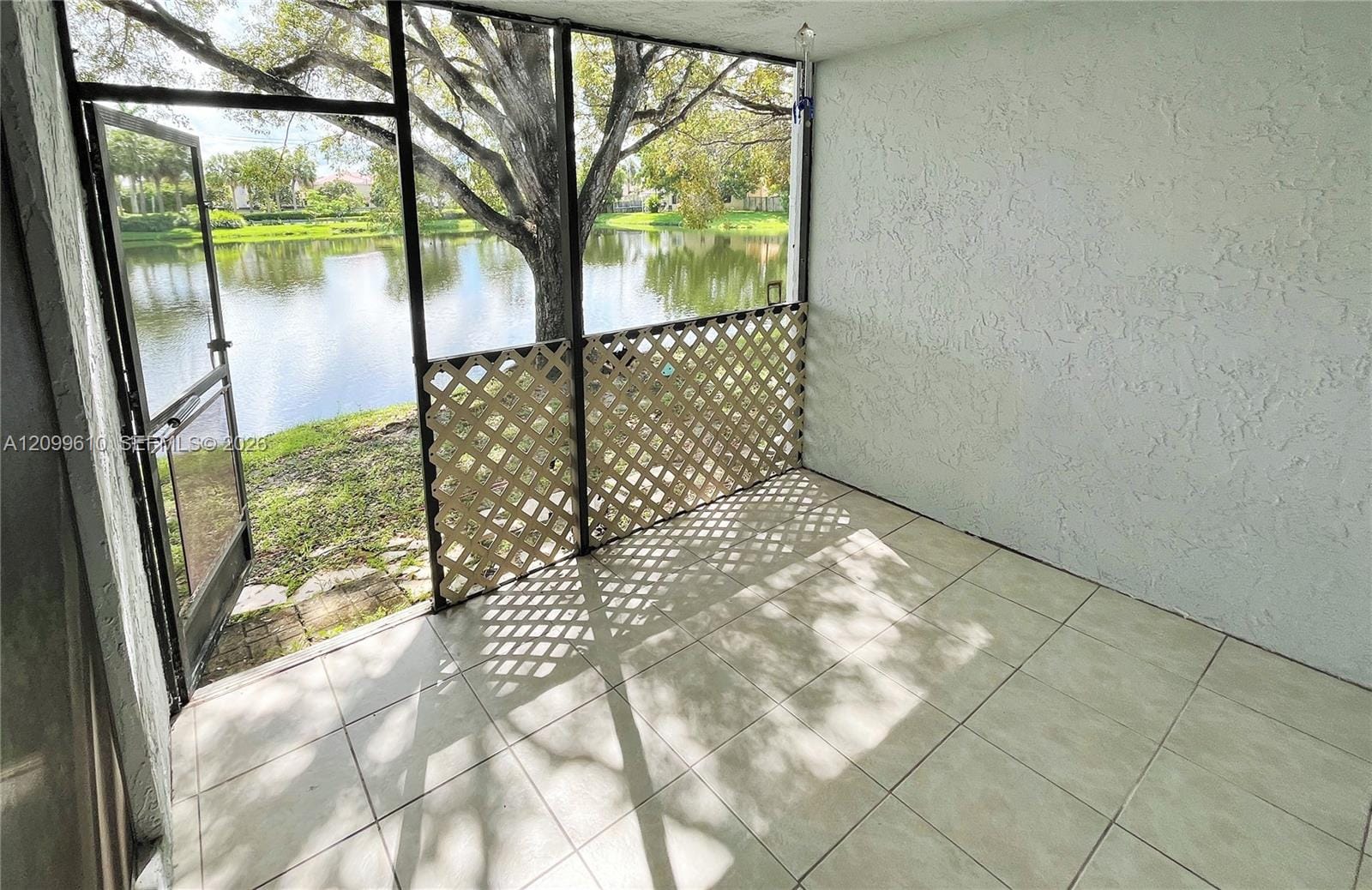 153 Lakeview Drive 103 — photo 9