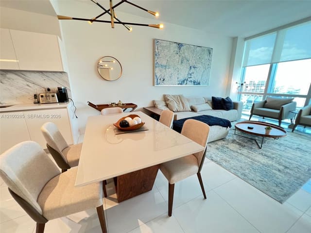 851 NE 1st Avenue 1906, Miami, FL 33132