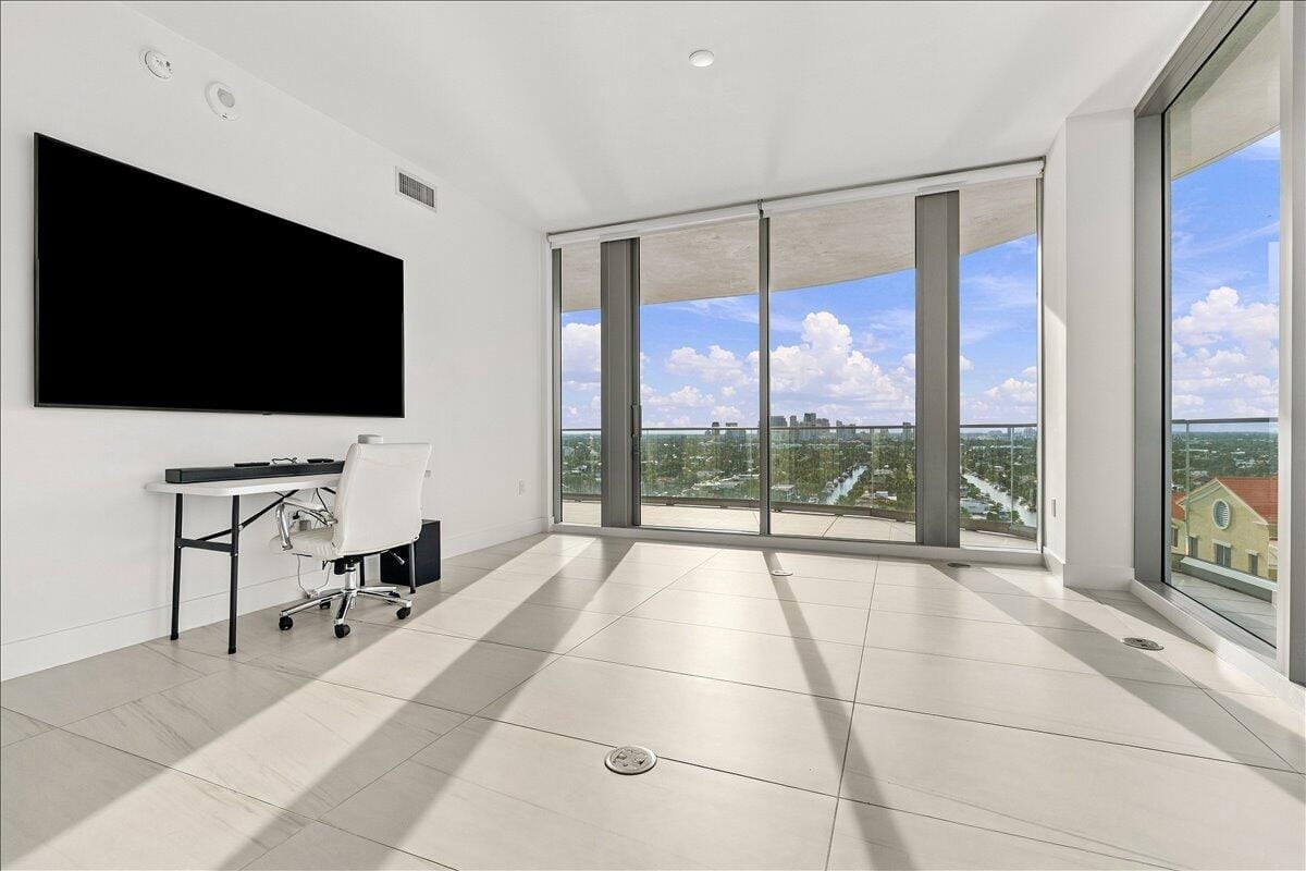 153 N Seabreeze Boulevard 1604, Fort Lauderdale, FL 33304 photo 6