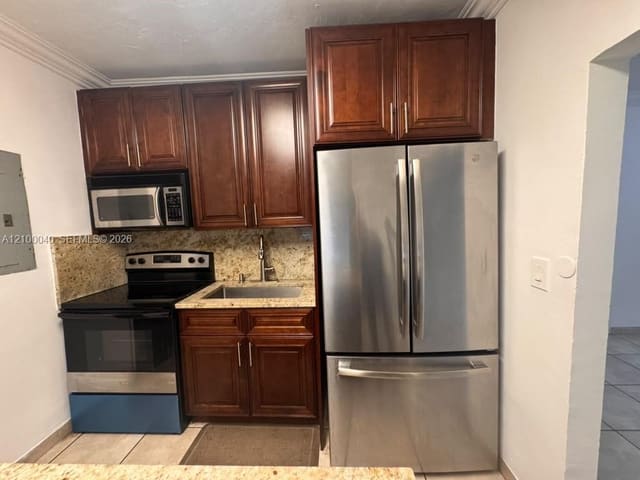1071 NW 34th Street 1, Miami, FL 33127