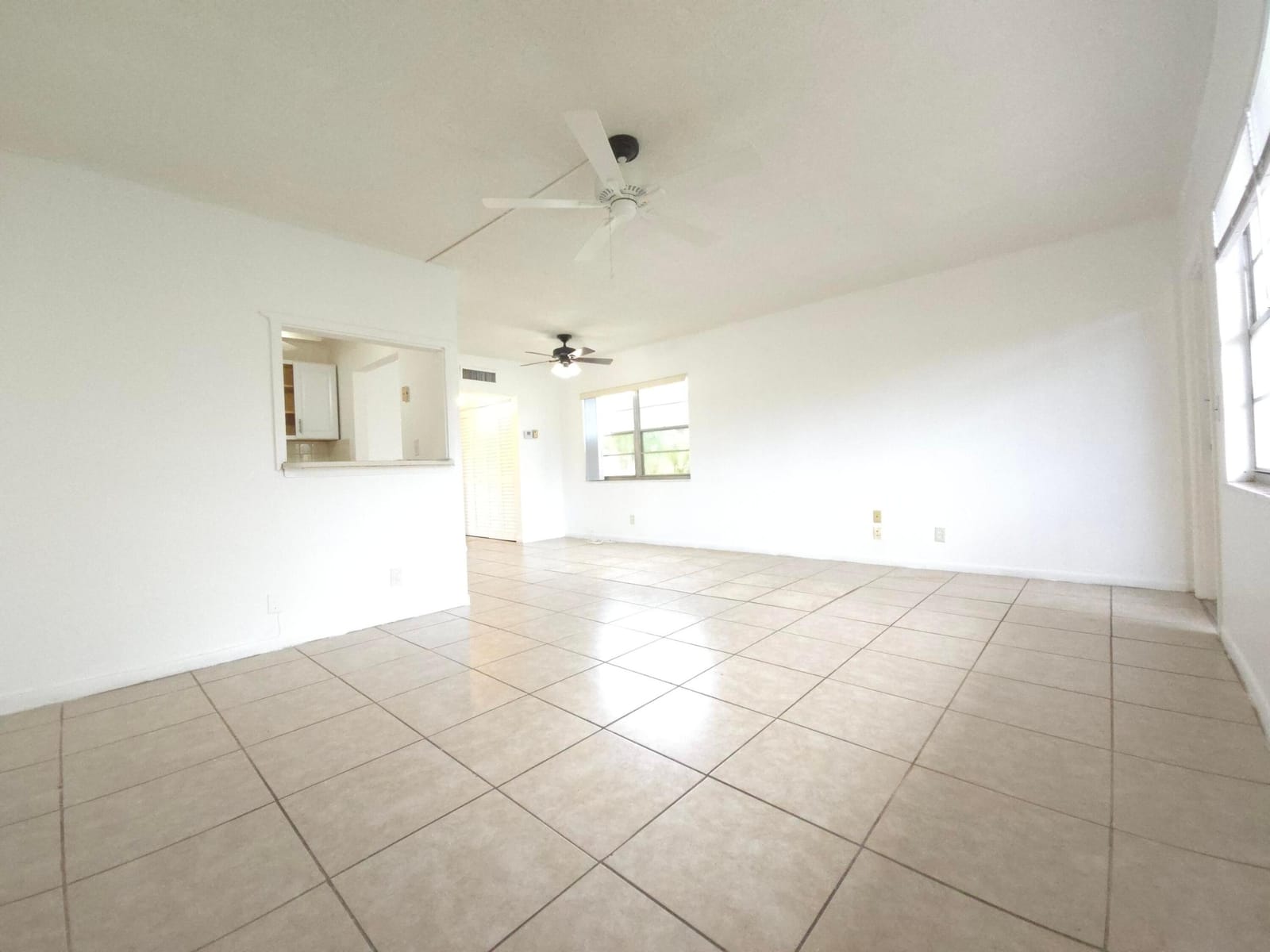 129 NORWICH F, West Palm Beach, FL 33417 photo 2