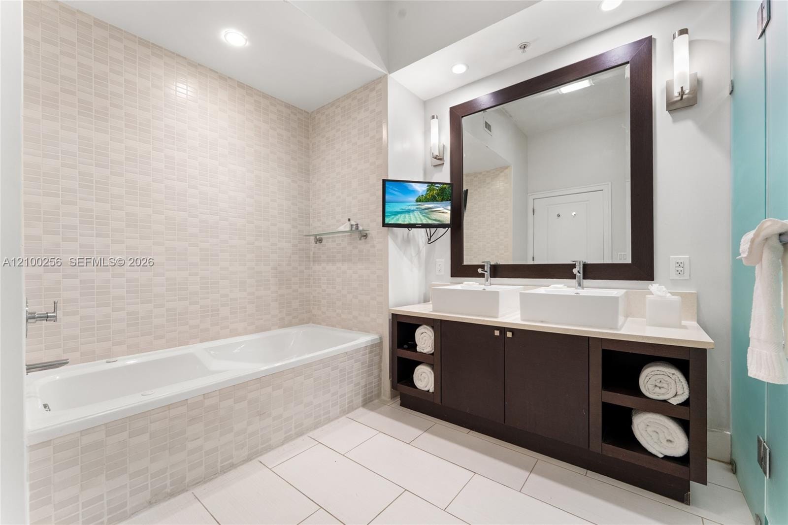 5300 NW 87th Avenue 408 — photo 9