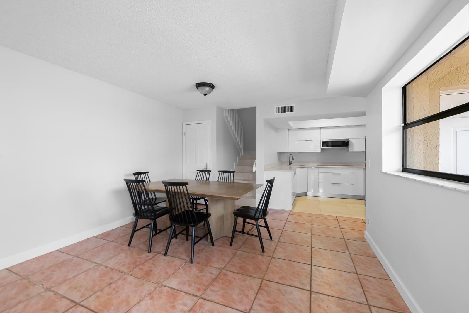 3770 VILLAGE Drive B — photo 9