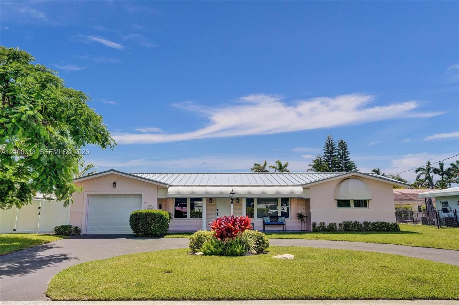 1014 SE 14th Avenue, Deerfield Beach, FL 33441 photo 2