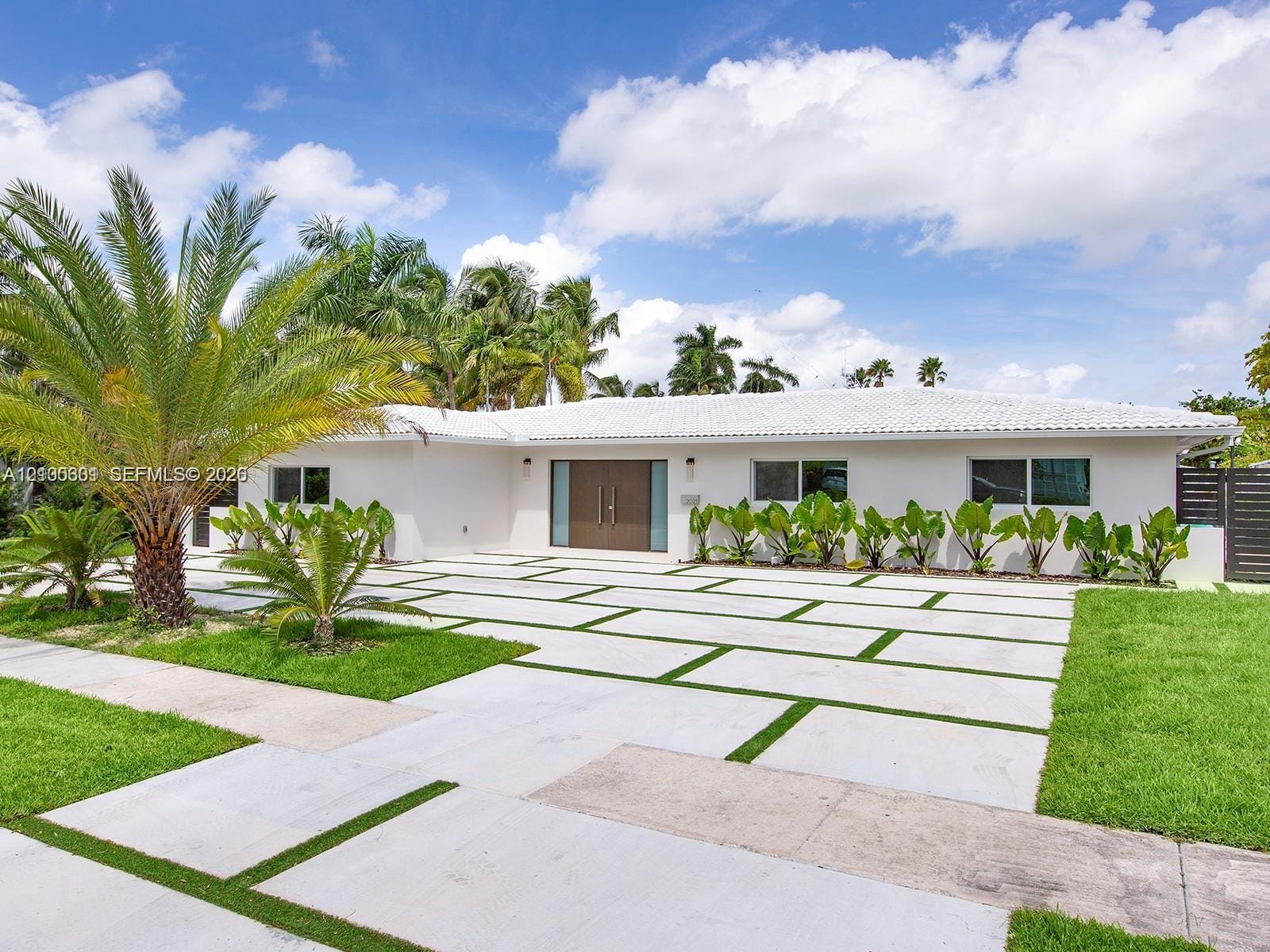 2025 Keystone Boulevard, North Miami, FL 33181 photo 1