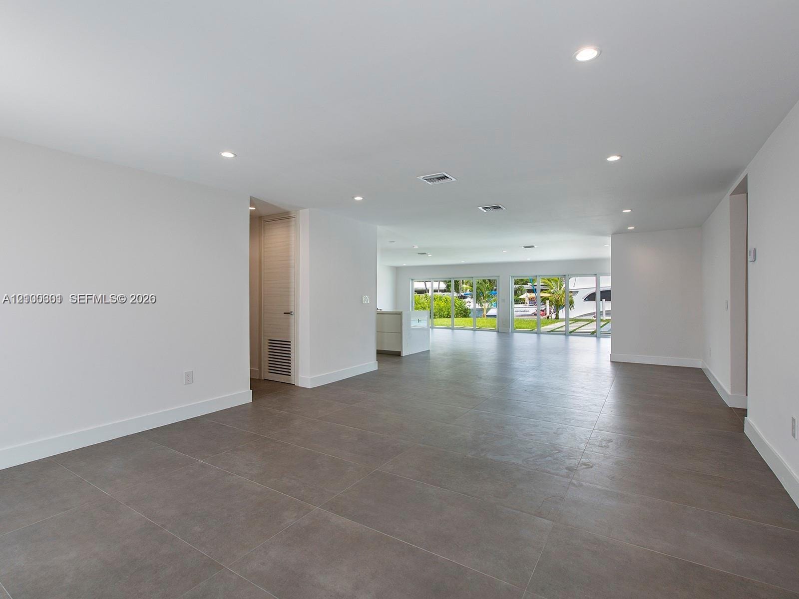 2025 Keystone Boulevard, North Miami, FL 33181 photo 5