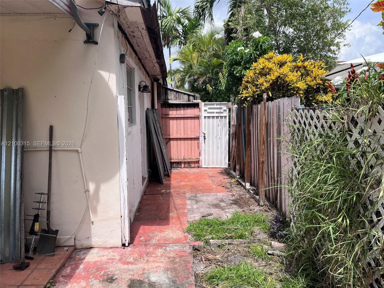 3630 NW 18th Terrace, Miami, FL 33125 photo 6