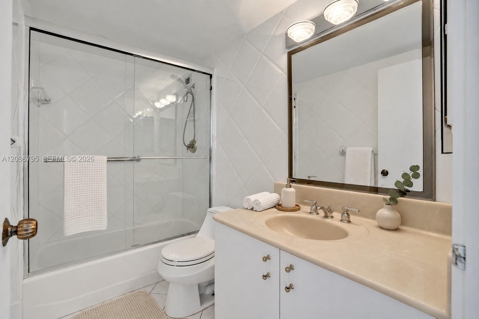5601 Collins Avenue 620, Miami Beach, FL 33140 photo 17