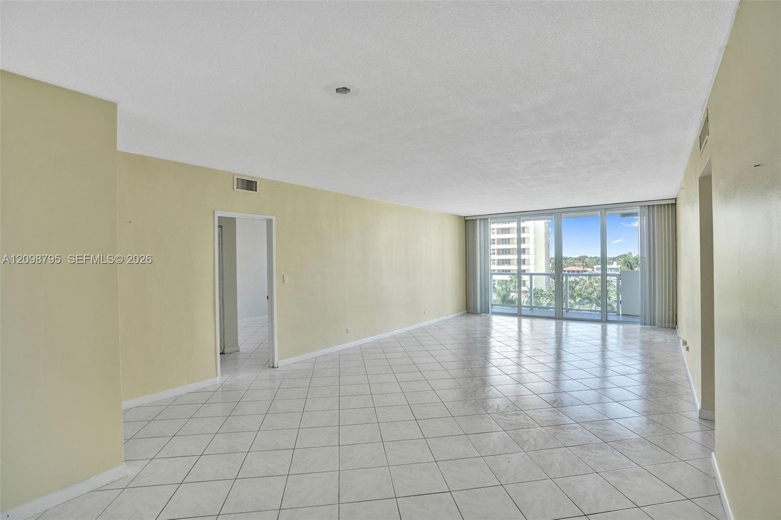 5601 Collins Avenue 620, Miami Beach, FL 33140 photo 3