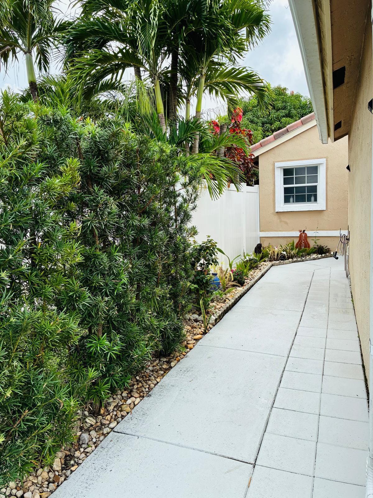 1051 NW 191ST Avenue — photo 3