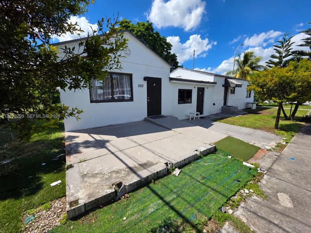 1102 NW 103rd Street, Miami, FL 33150