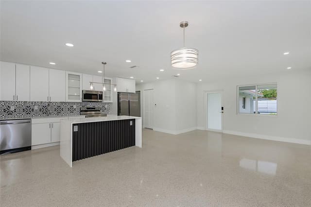 1025 SW 11th Street 1025, Miami, FL 33129