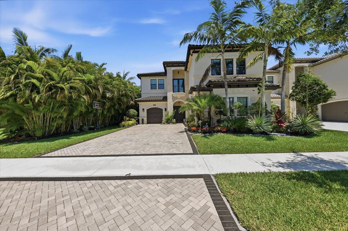 9769 Bozzano Drive — photo 2