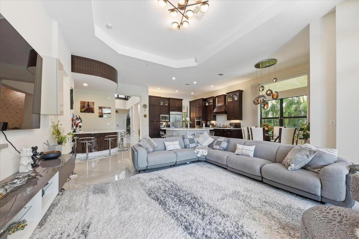 9769 Bozzano Drive — photo 6