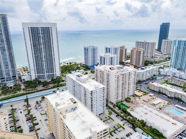 1849 S Ocean Drive 1606, Hallandale Beach, FL 33009