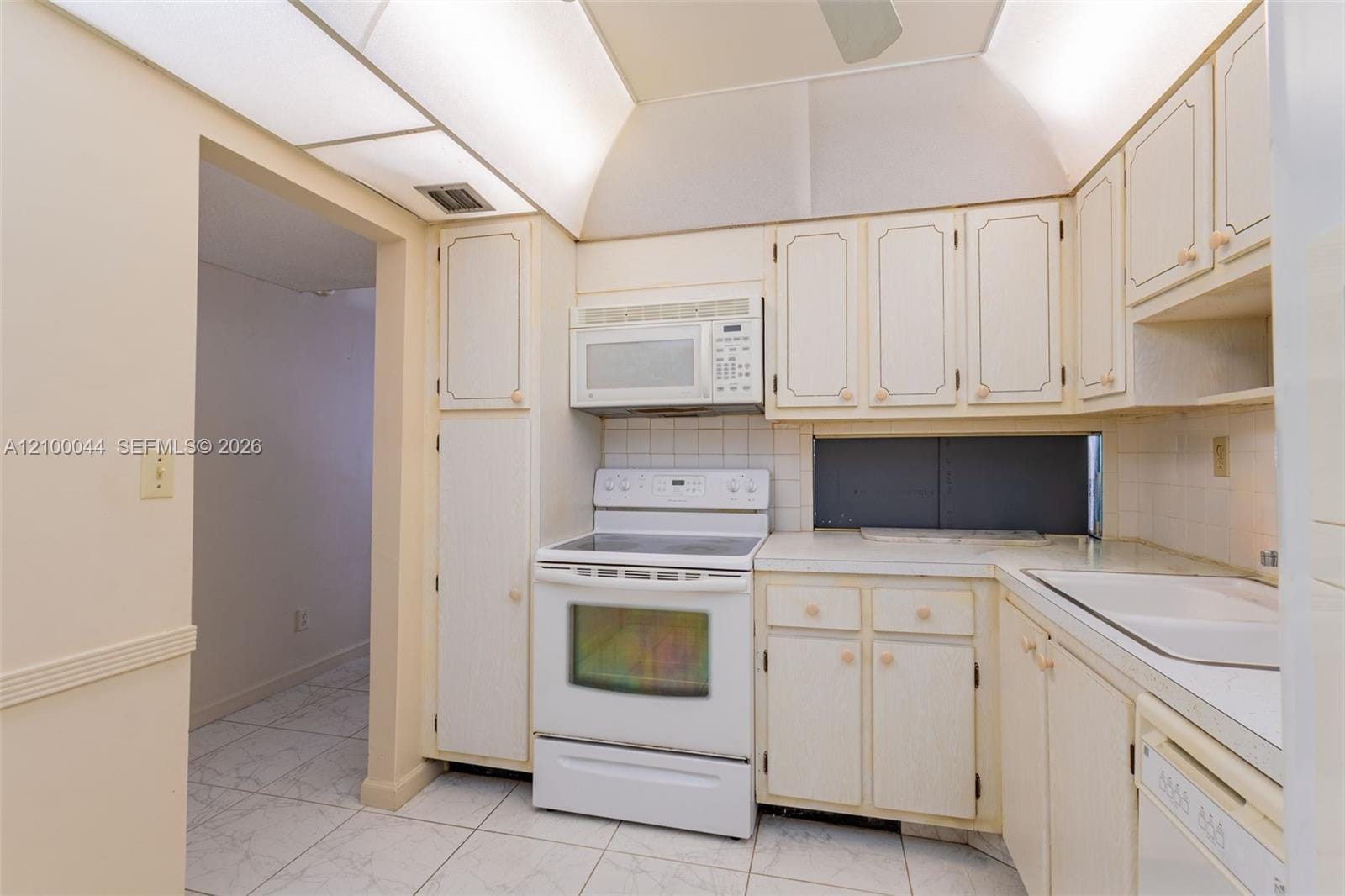 1849 S Ocean Drive 1606, Hallandale Beach, FL 33009 photo 4