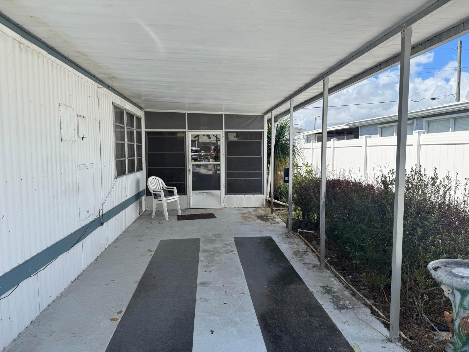 8072 SE SKYLARK Avenue, Hobe Sound, FL 33455 photo 2