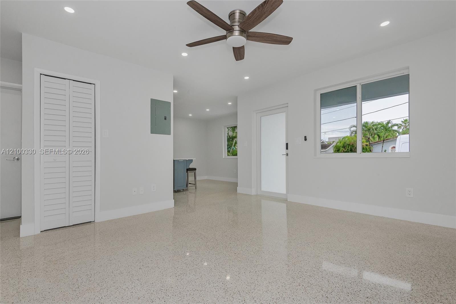 1023 SW 11th Street 1023 — photo 9
