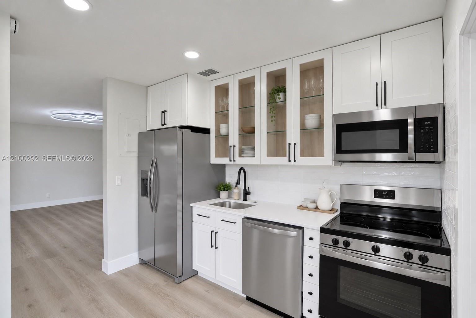 2201 NE 15th Avenue 2201, Wilton Manors, FL 33305 photo 3
