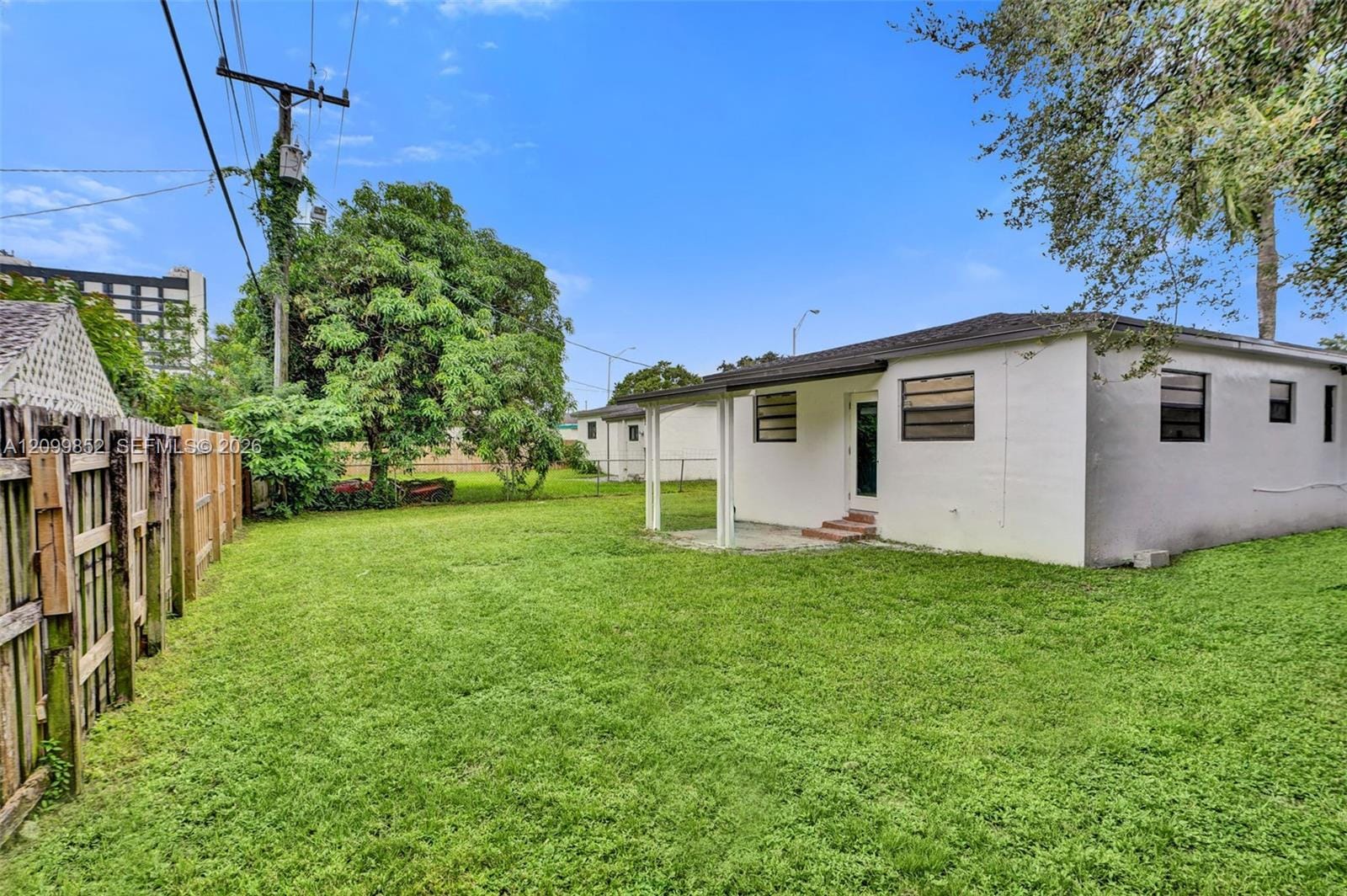 16911 NE 6th Avenue, North Miami Beach, FL 33162 photo 11