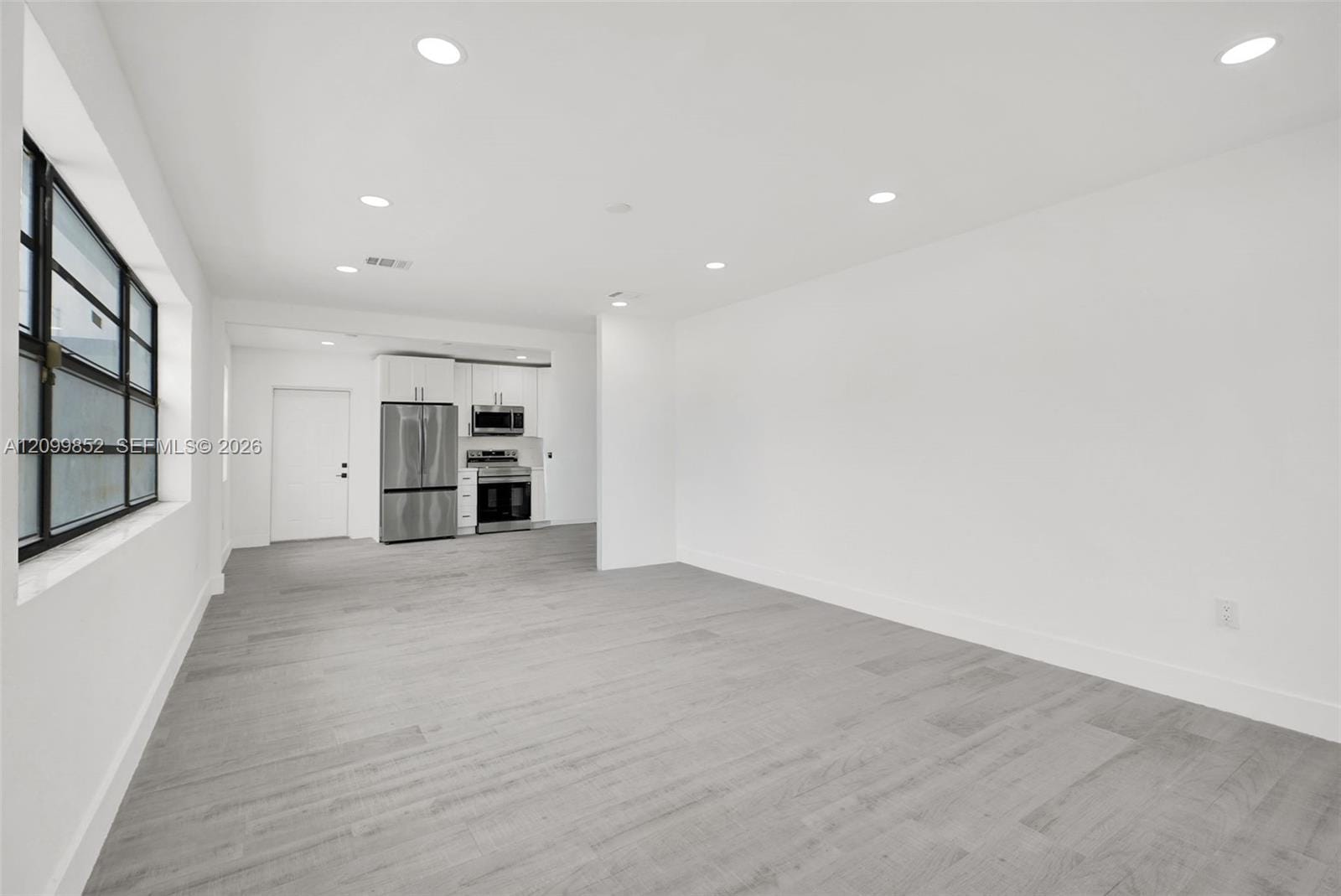 16911 NE 6th Avenue, North Miami Beach, FL 33162 photo 14