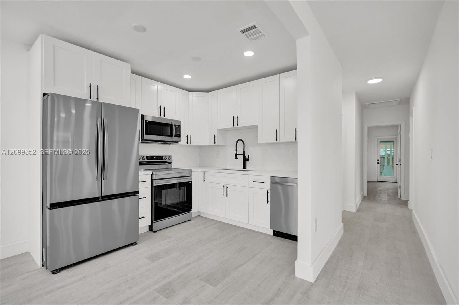 16911 NE 6th Avenue, North Miami Beach, FL 33162 photo 20