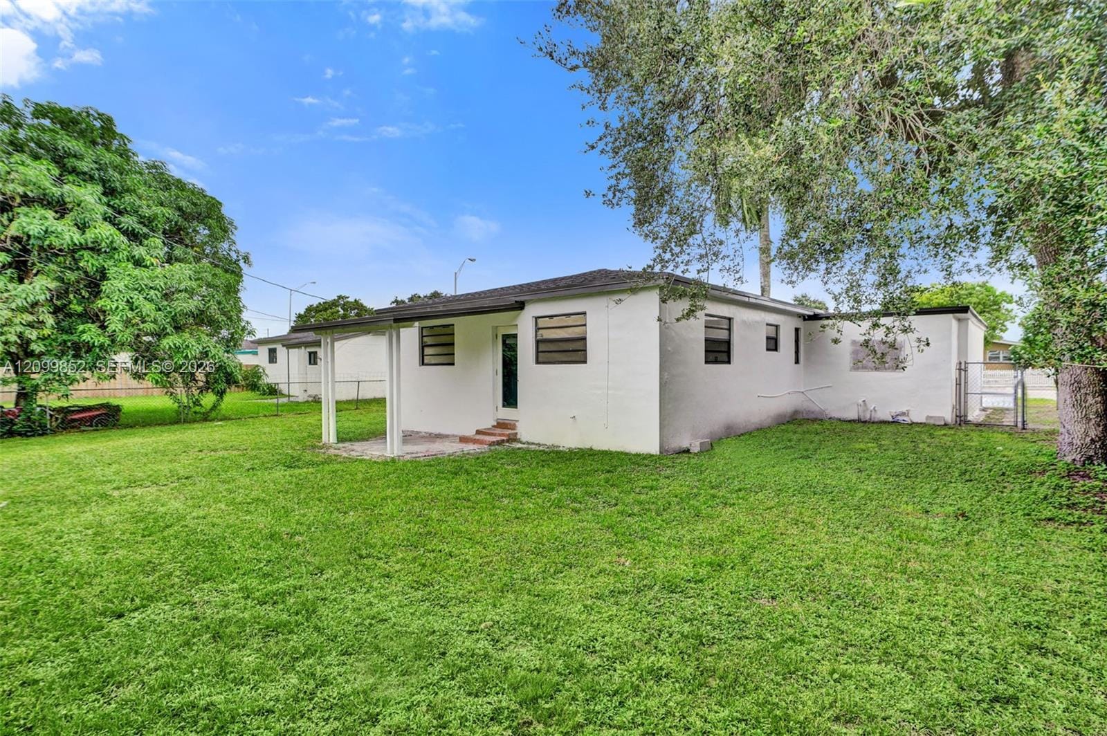 16911 NE 6th Avenue, North Miami Beach, FL 33162 photo 10