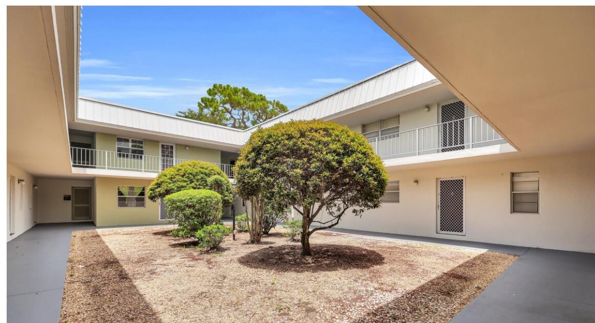 2302 SUNRISE Boulevard 2-210, Fort Pierce, FL 34982