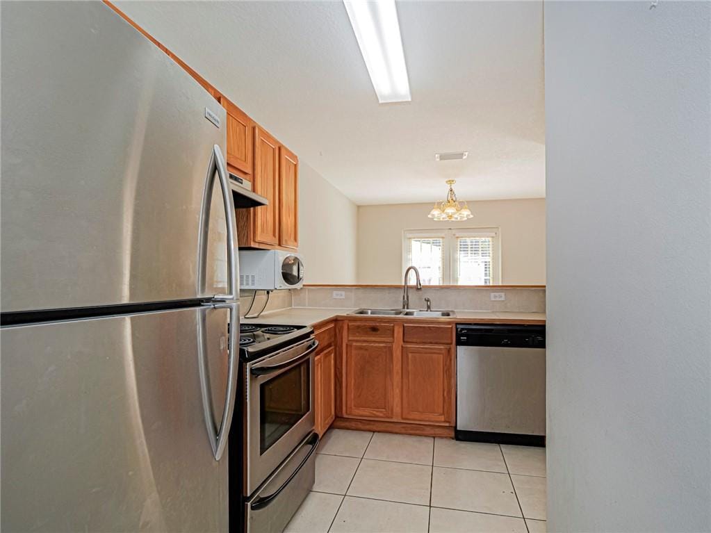 528 13TH Place 528, Vero Beach, FL 32960 photo 17