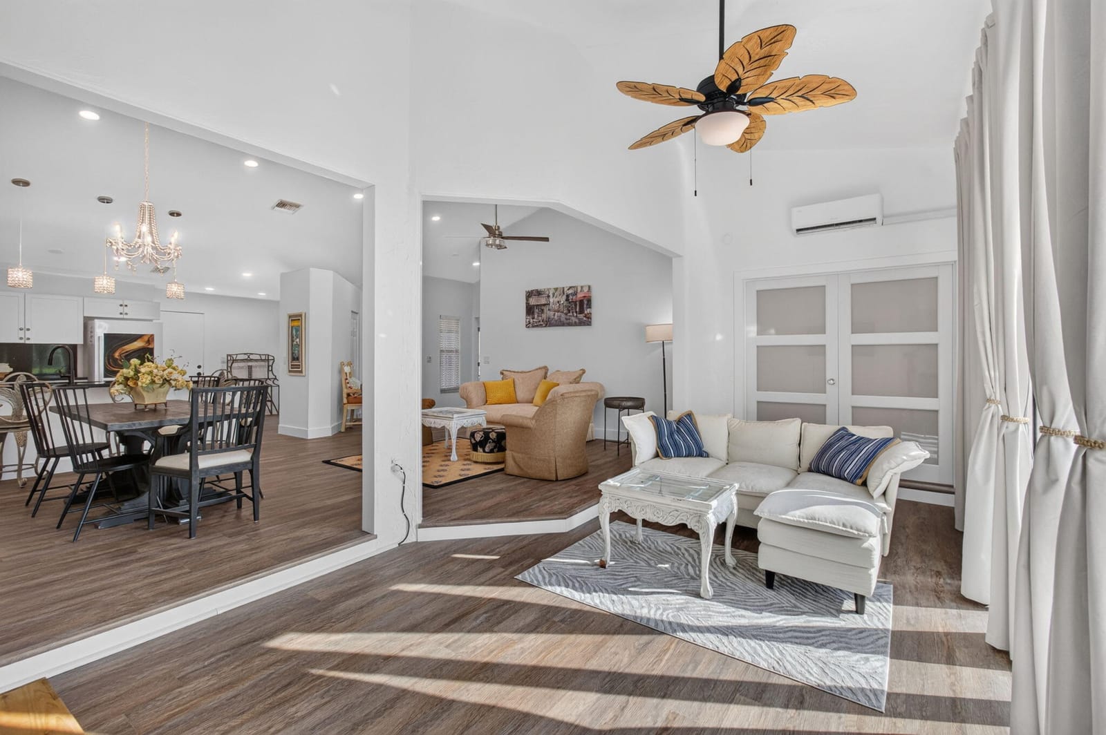 7206 LE CHALET Boulevard — photo 12